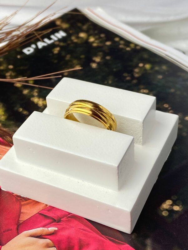 Anel Dourado - Imagem 2