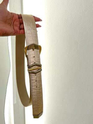 Cinto Dourado