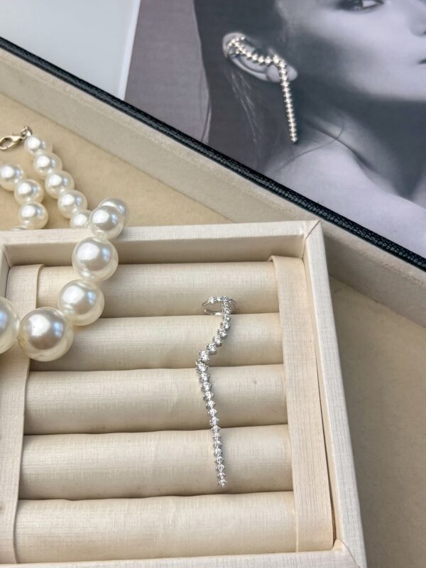 Brinco Ear Cuff