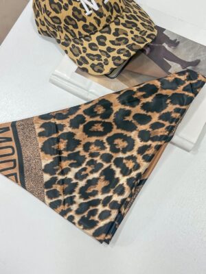 Lenço Animal Print