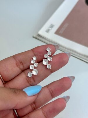Ear cuff