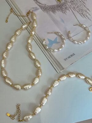 Argola pérola barroca