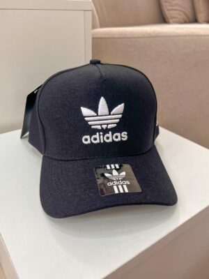 Boné adidas