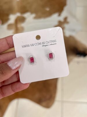Brinco stud rosa