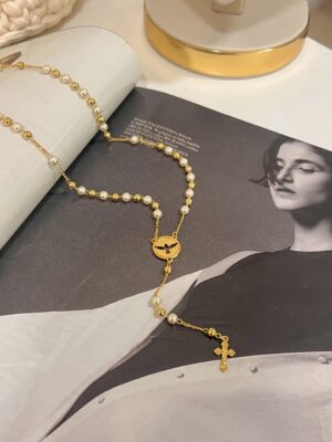 Colar Terço Pérolas