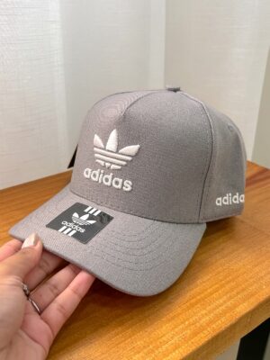 BONÉ ADIDAS