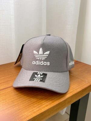 BONÉ ADIDAS